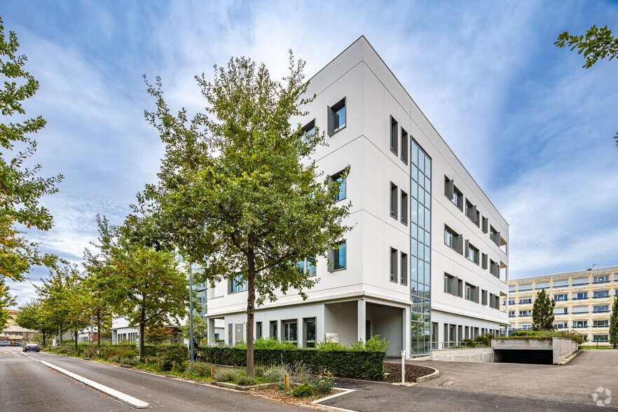 Office in Lyon for lease - Primary Photo - Image 1 of 4