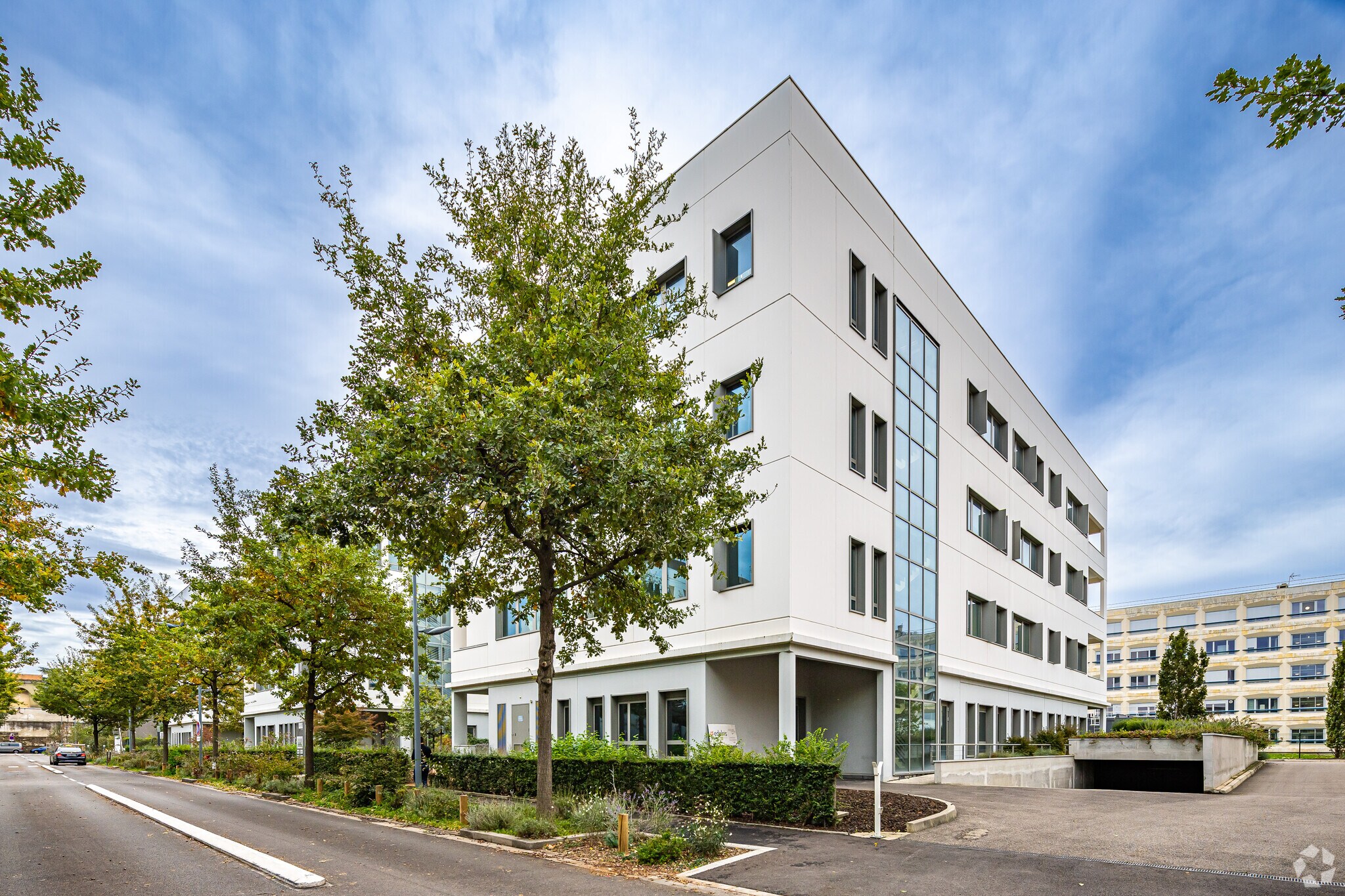 Office in Lyon for lease Primary Photo- Image 1 of 5