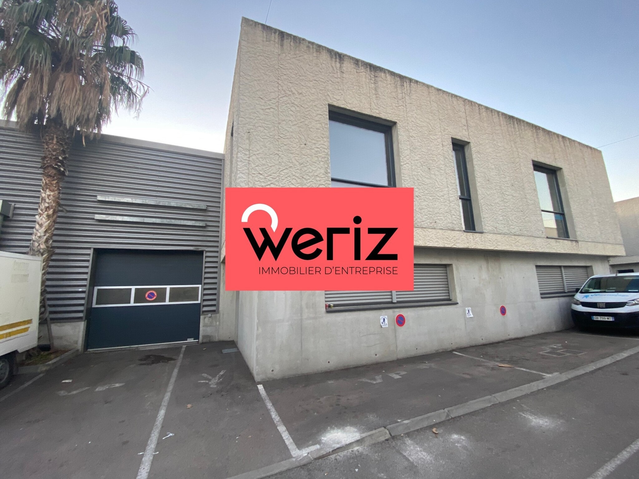 Industrial in Marseille for lease Building Photo- Image 1 of 12