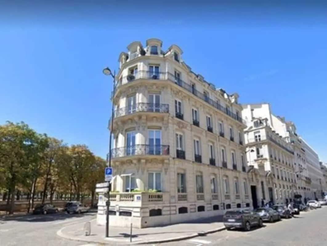 1 Rue François Ier, Paris for lease Building Photo- Image 1 of 10