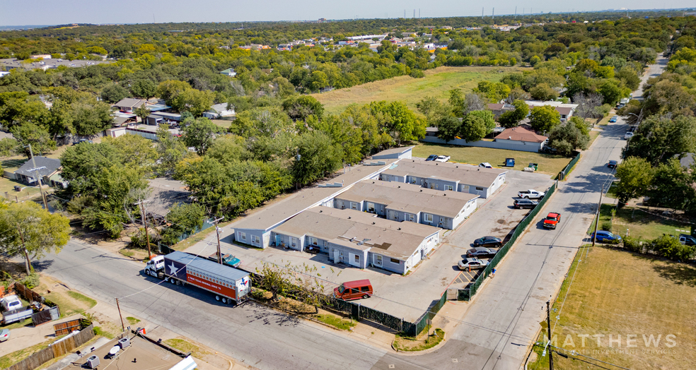 5117 N Hampshire Blvd, Fort Worth, TX for sale - Building Photo - Image 1 of 2