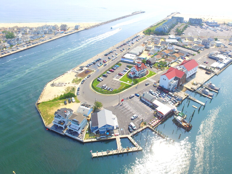 49 Inlet Dr, Point Pleasant Beach, NJ for sale - Building Photo - Image 3 of 12