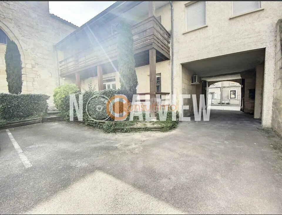 Flex in Libourne for sale Building Photo- Image 1 of 7