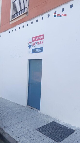 Retail in Badajoz for sale - Building Photo - Image 2 of 4