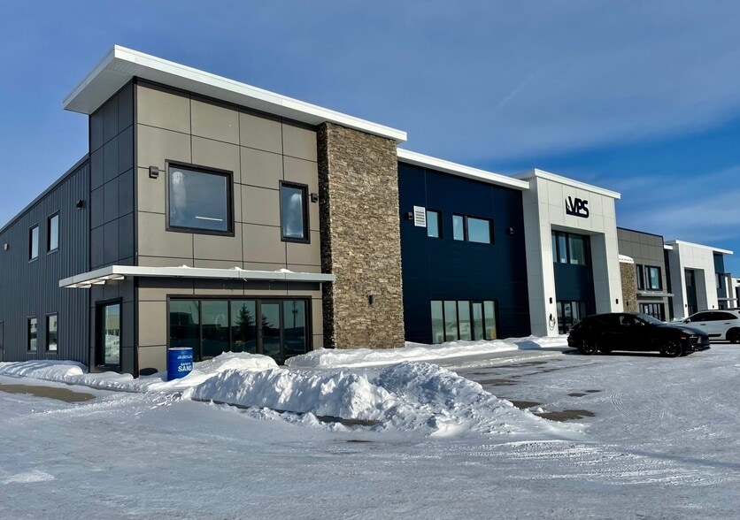 70 S Landing Dr, Oak Bluff, MB R4G 0C4