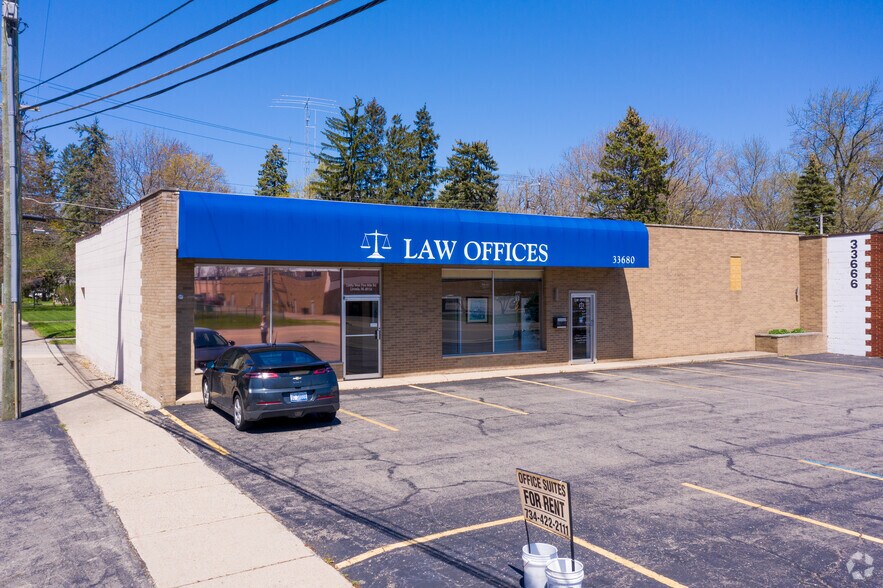 3368033684 5 Mile Rd, Livonia, MI 48154 Office for Lease