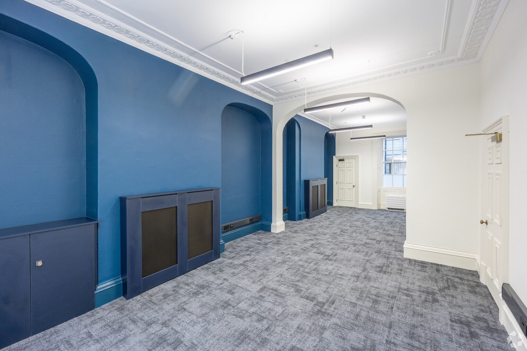 49 Queen Sq, Bristol for lease Interior Photo- Image 1 of 9