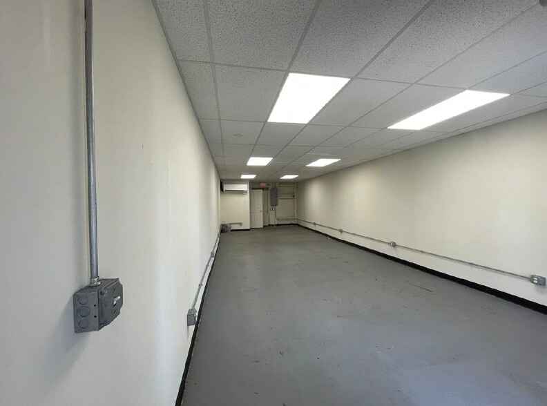 123 E Kalamazoo St, Lansing, MI for lease - Interior Photo - Image 2 of 4