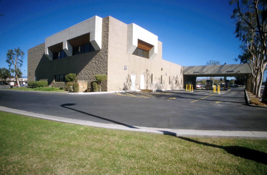 5295 Arlington Ave, Riverside, CA for lease - Building Photo - Image 2 of 6