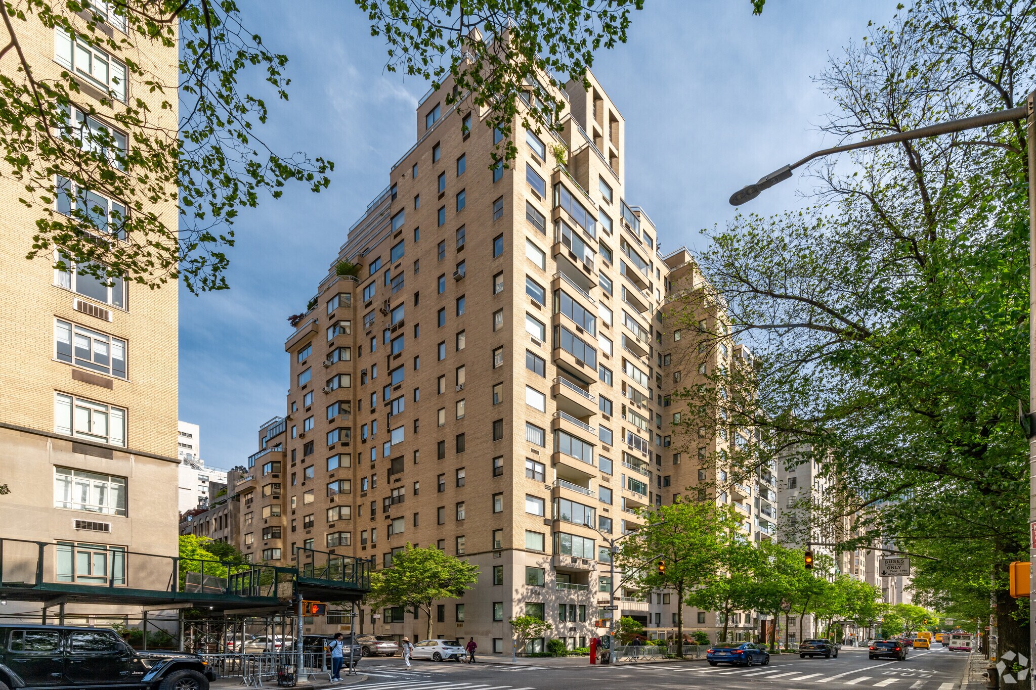 860 Fifth Ave, New York, NY for sale Primary Photo- Image 1 of 1