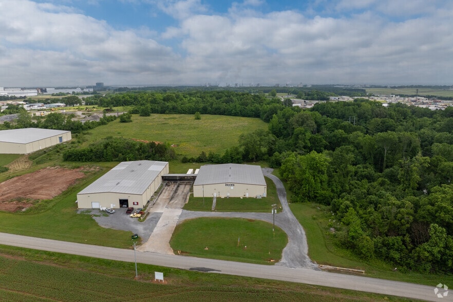 197 Steed Rd, Decatur, AL for lease - Building Photo - Image 1 of 16