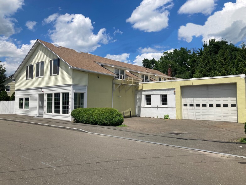 21 Northfield St, Greenwich, CT for lease - Building Photo - Image 1 of 8