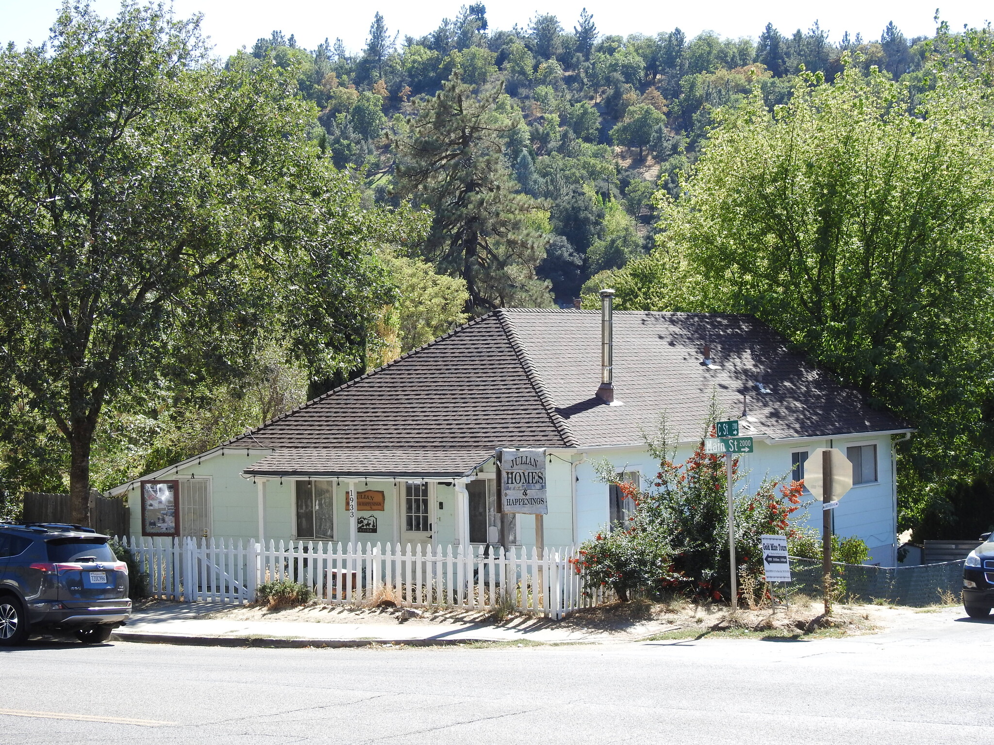 1933 Main St, Julian, CA for lease Primary Photo- Image 1 of 45