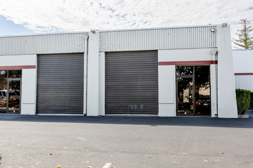 1310-1314 Ross St, Petaluma, CA for lease - Building Photo - Image 3 of 15