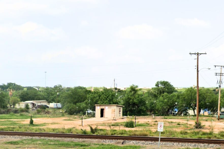 244 Market st, Cotulla, TX for lease - Primary Photo - Image 1 of 1