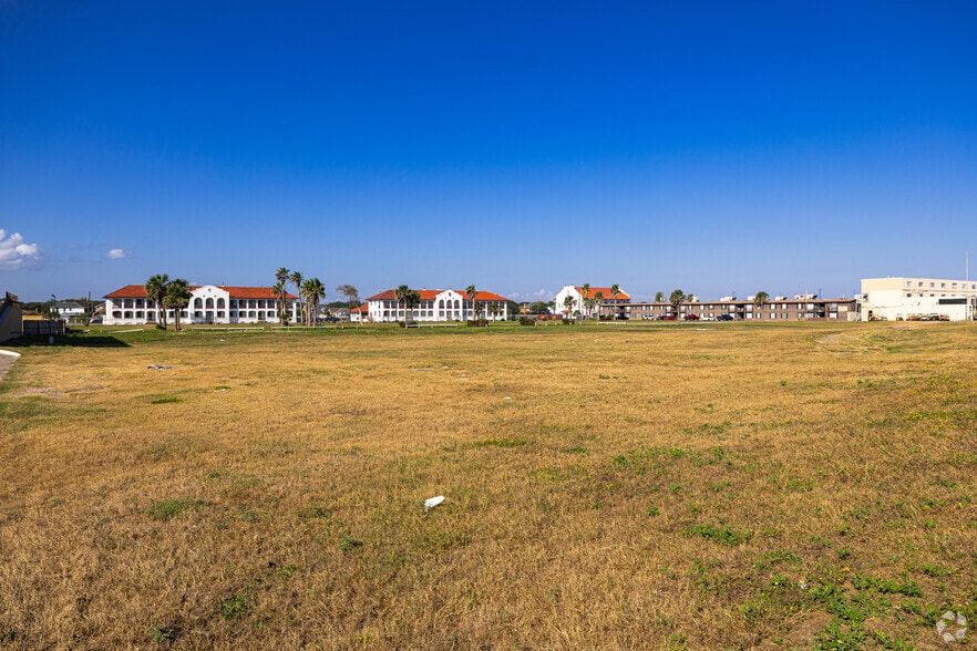 4908 Seawall Blvd, Galveston, TX for sale - Primary Photo - Image 1 of 1