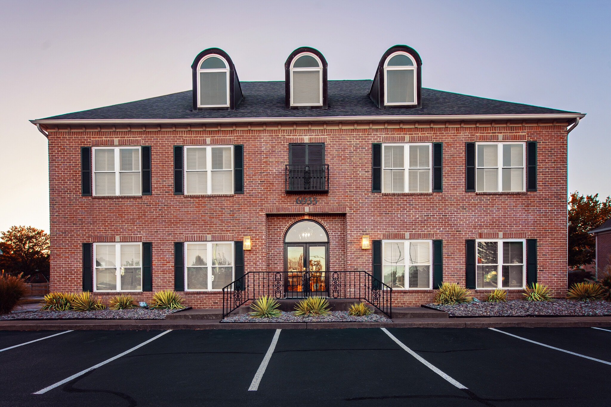 6933 Crumpler Blvd, Olive Branch, MS for lease Building Photo- Image 1 of 27