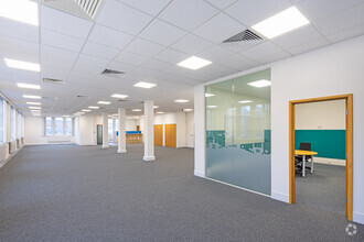 Hanover Walk, Leeds for lease Interior Photo- Image 2 of 6