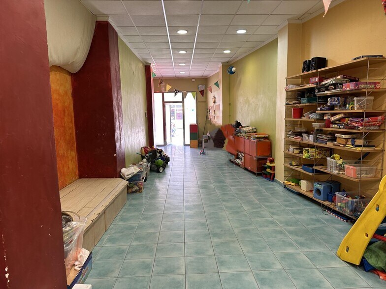 Retail in Algemesí for lease - Building Photo - Image 1 of 8