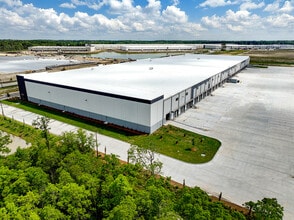 Warehouse Dr, Savannah, GA for lease Building Photo- Image 2 of 6