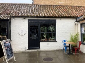 Market Sq, St Neots for lease Building Photo- Image 1 of 1