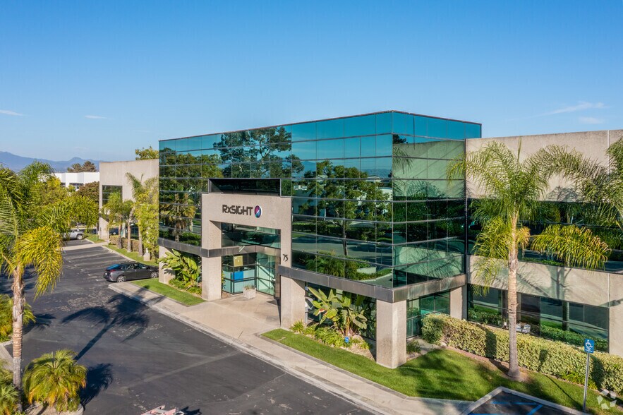 75 Columbia, Aliso Viejo, CA for sale - Primary Photo - Image 1 of 1