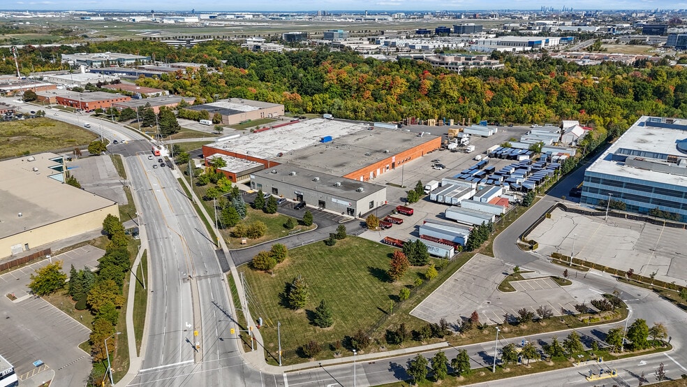 5135 Creekbank Rd, Mississauga, ON for sale - Building Photo - Image 1 of 16