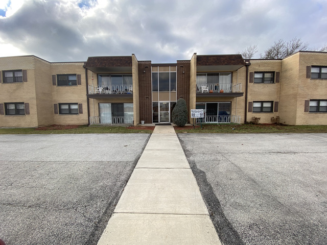 18310-18340 Cherry Creek dr, Homewood, IL for sale - Building Photo - Image 2 of 10