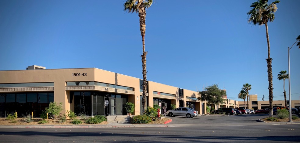 1501-1549 W Oakey Blvd, Las Vegas, NV for lease - Building Photo - Image 1 of 5