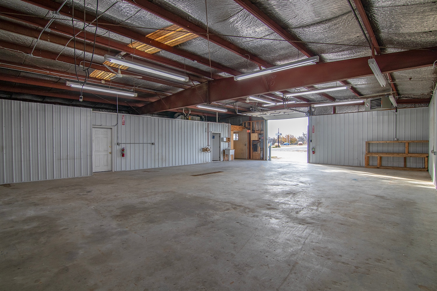 901 Service Rd, Kiel, WI for lease Interior Photo- Image 1 of 9