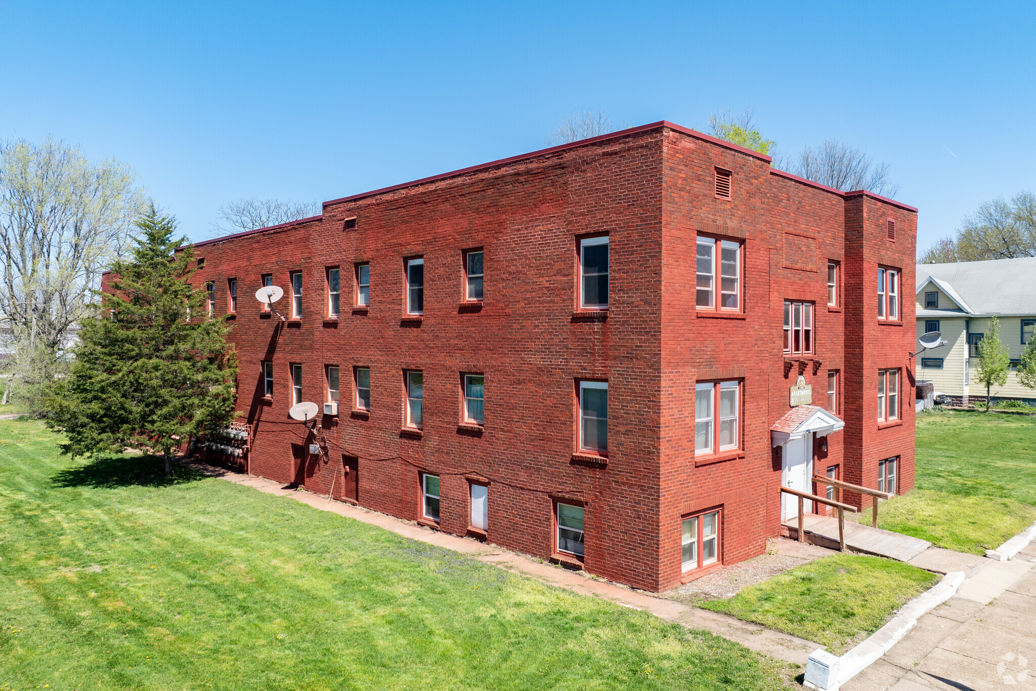 1119 4th Ave, Rock Island, IL for sale Building Photo- Image 1 of 11