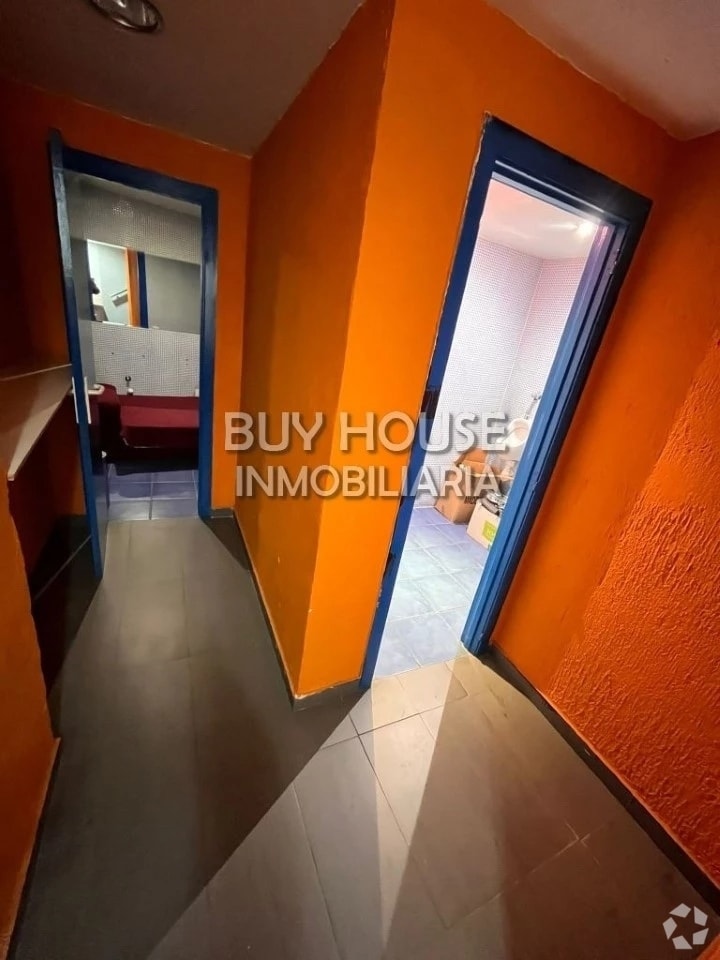 Retail in Illescas, Toledo for lease Interior Photo- Image 1 of 2