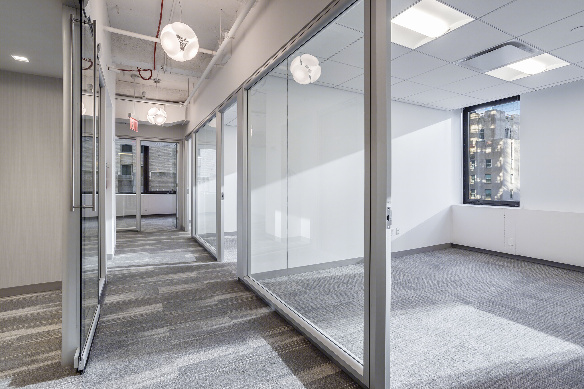 560 Lexington Ave, New York, NY for lease Interior Photo- Image 1 of 9