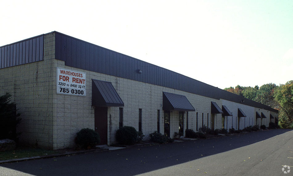 3901 Nebraska Ave, Levittown, PA for lease - Primary Photo - Image 2 of 3