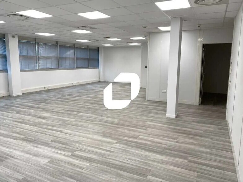 Office in Mérignac for lease - Interior Photo - Image 1 of 10