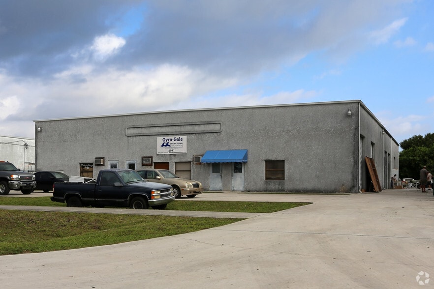 2981 SE Dominica Ter, Stuart, FL for lease - Building Photo - Image 1 of 12
