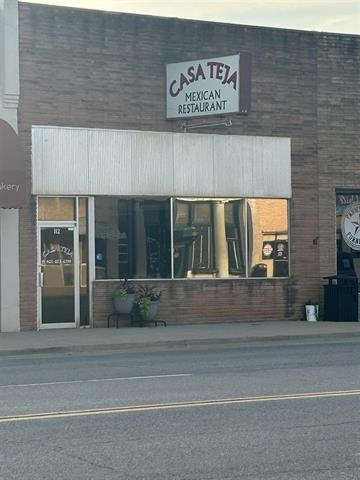 112 S Main St, Hennessey, OK for sale - Building Photo - Image 1 of 25