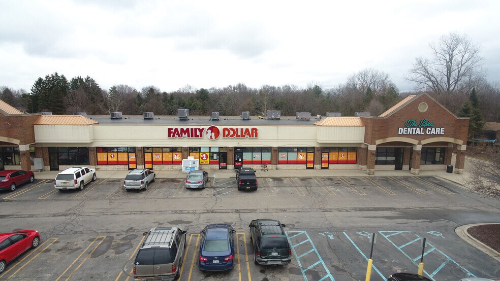 60556127 Rawsonville Rd, Belleville, MI 48111 Market Square Plaza