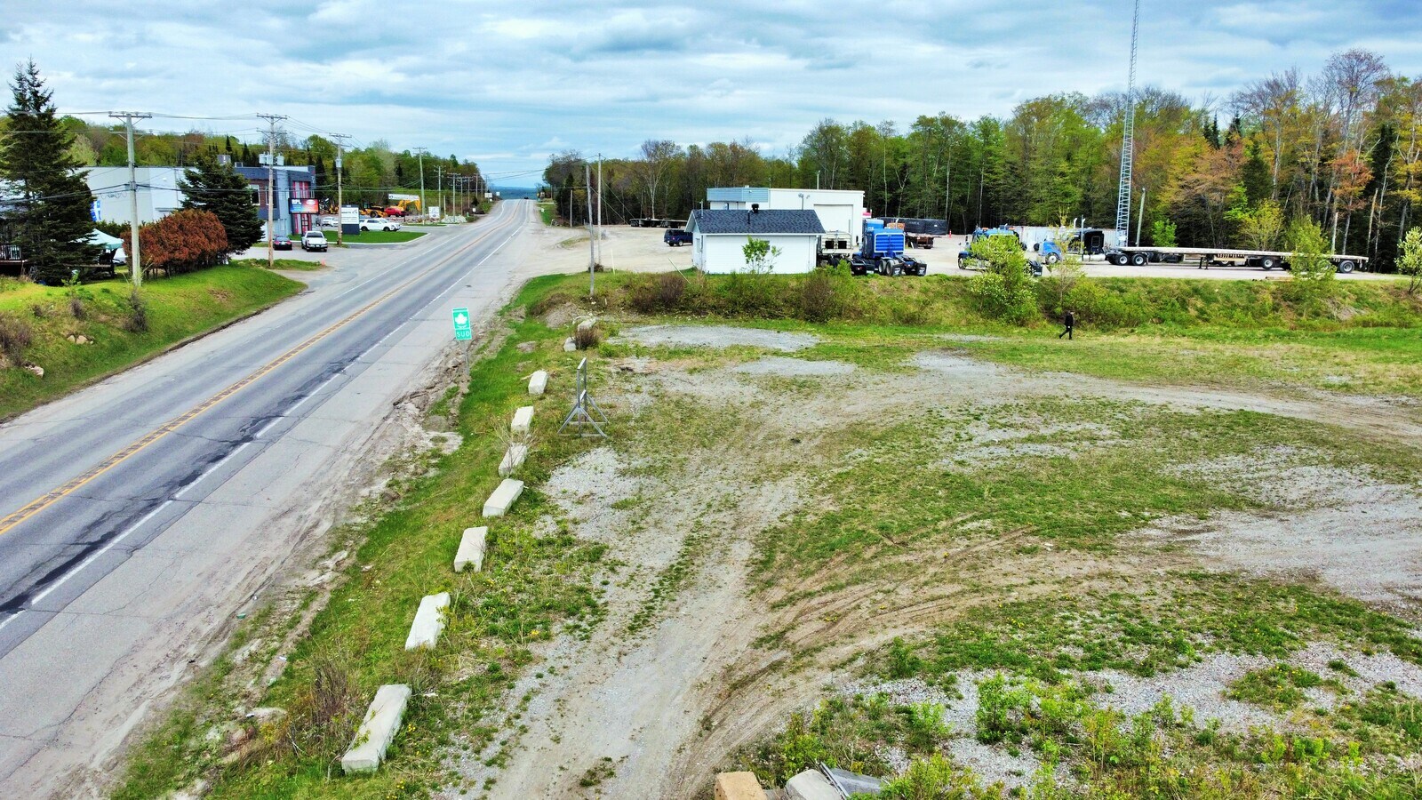 Boul AlbinyPaquette, Montlaurier, QC J9L 3G5 Terrain commercial à vendre à MontLaurier