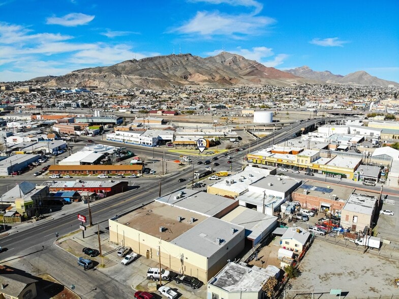 Alameda Ave, El Paso, TX for sale - Building Photo - Image 2 of 3