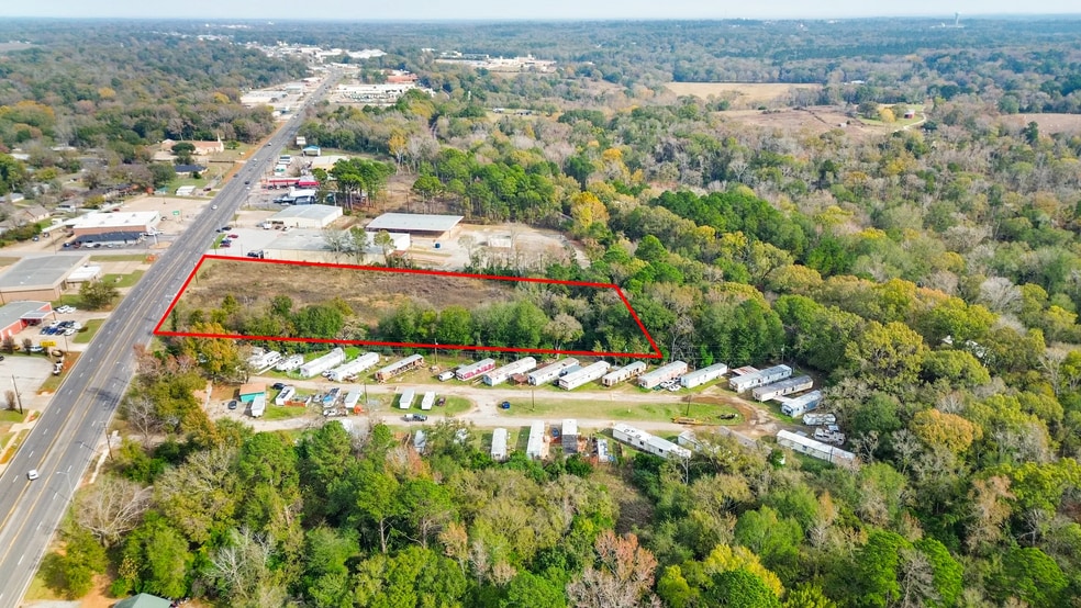 4008 W Oak St, Palestine, TX for lease - Building Photo - Image 3 of 6