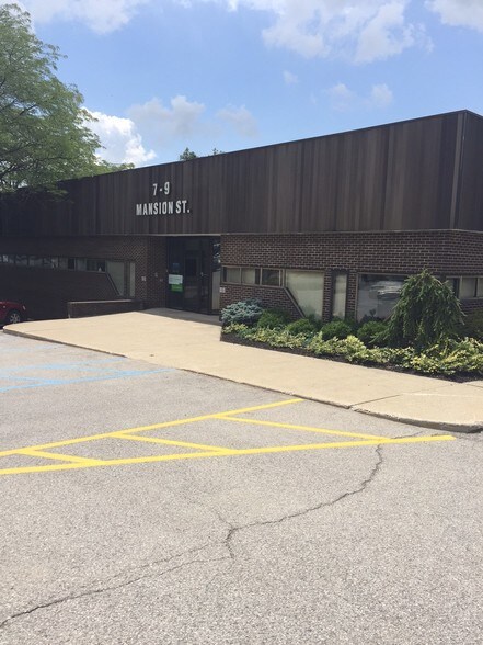 7 Mansion St, Poughkeepsie, NY for sale - Building Photo - Image 1 of 1