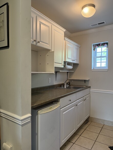 915 Pennsylvania Ave, Trenton, NJ for sale - Building Photo - Image 3 of 7