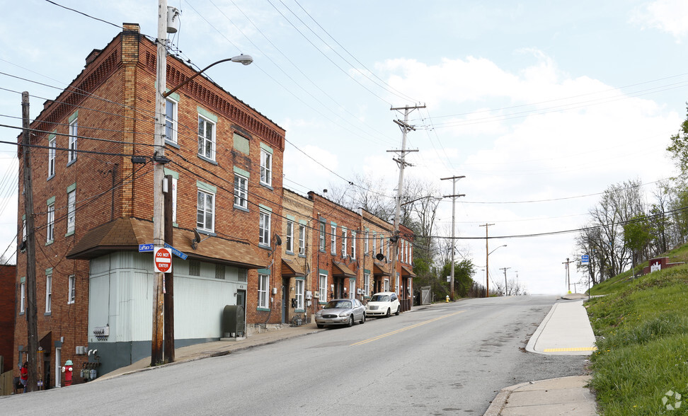 402-418 Kirkpatrick St, Pittsburgh, PA for sale - Building Photo - Image 2 of 5