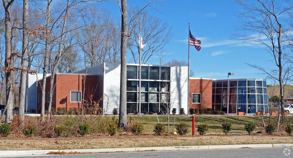 4416 Expressway Dr, Virginia Beach, VA for sale - Primary Photo - Image 1 of 1