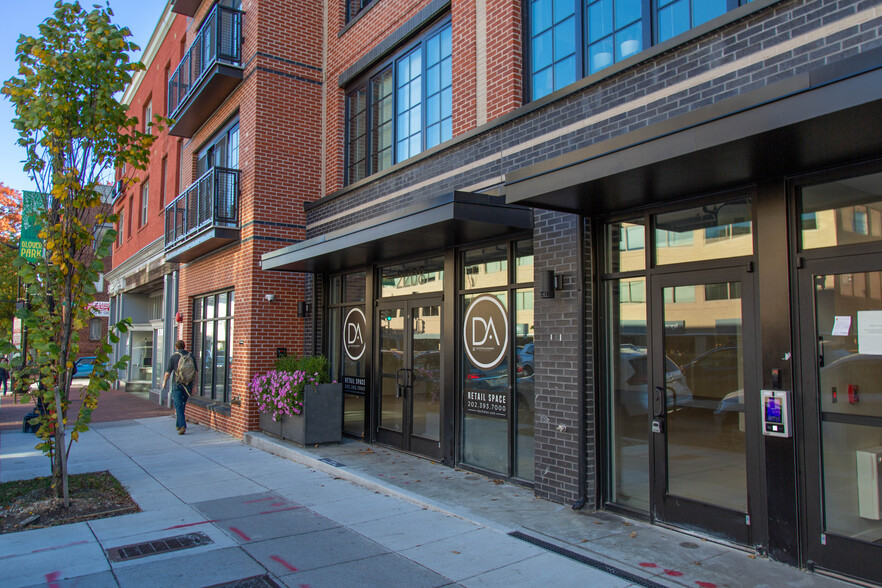 2208 Wisconsin Ave, Washington, DC for lease - Building Photo - Image 1 of 6