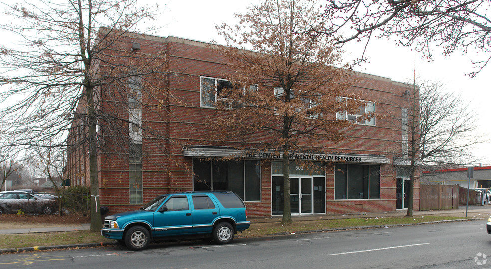 503 State St, Springfield, MA for lease - Building Photo - Image 3 of 7