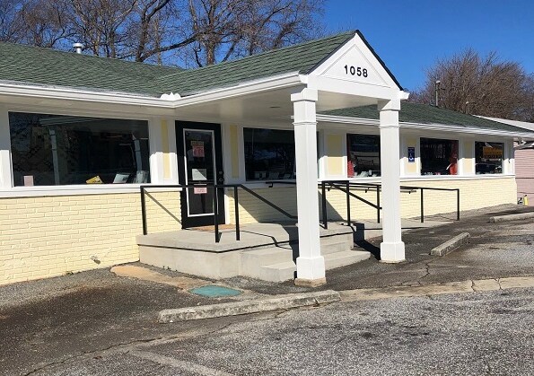 1058 Mistletoe Rd, Decatur, GA for sale Building Photo- Image 1 of 1