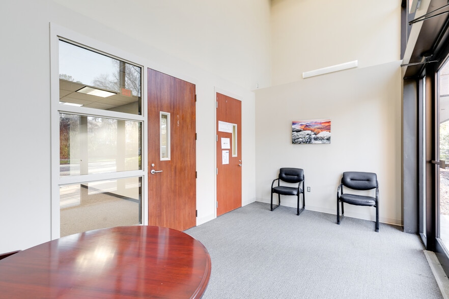 8917 Fargo Rd, Richmond, VA for lease - Interior Photo - Image 3 of 46