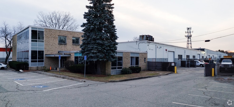 531 Pond St, Braintree, MA for sale - Primary Photo - Image 1 of 1